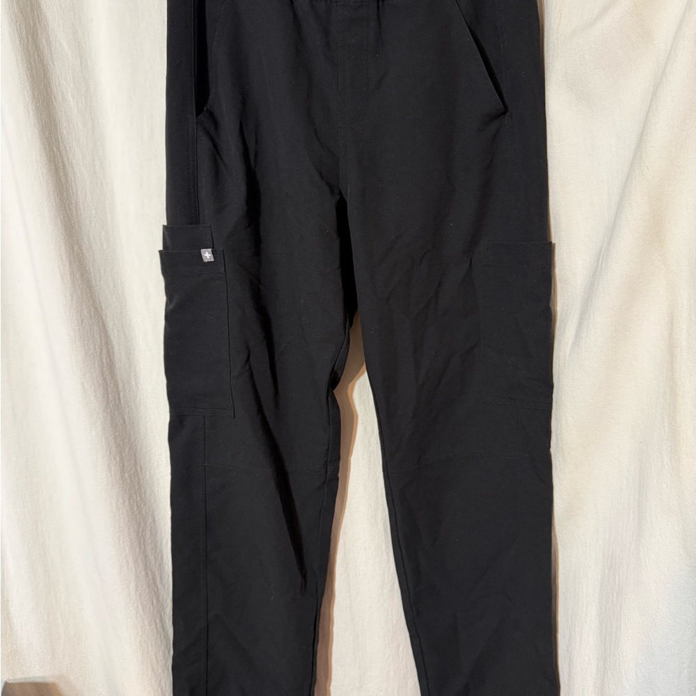 Figs Men’s Axim Cargo Scrub Medium